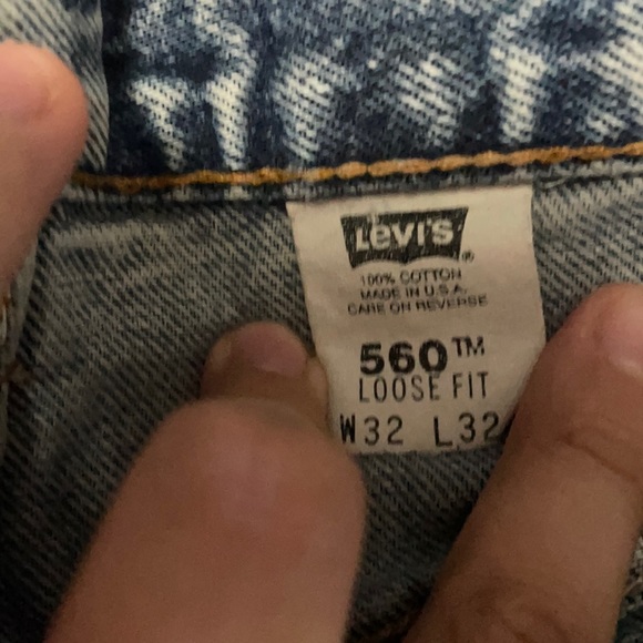 Super cute Levi’s denim short shorts. - Picture 5 of 5